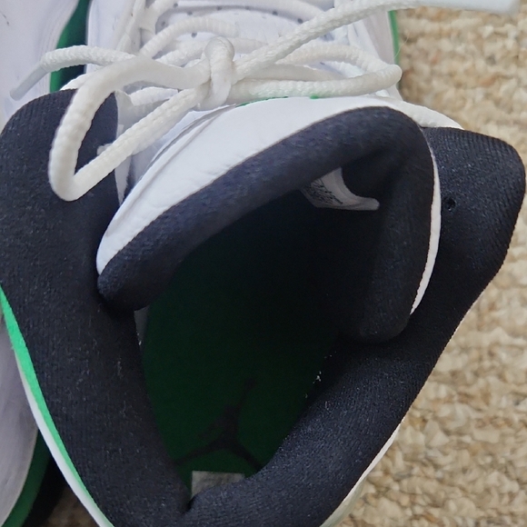 Men's Air Jordan 13 Retro Shoes - Picture 6 of 7